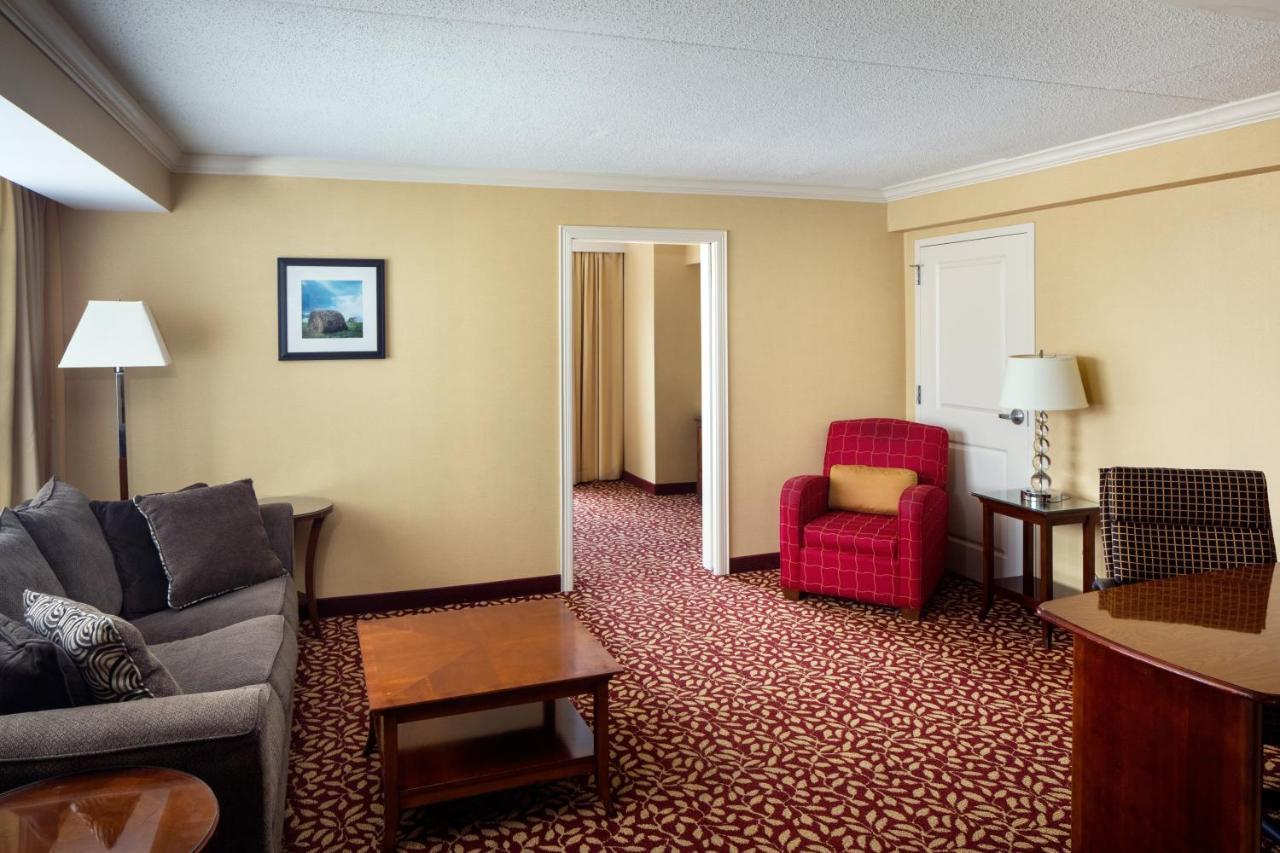 Готель Indianapolis Marriott East Екстер'єр фото
