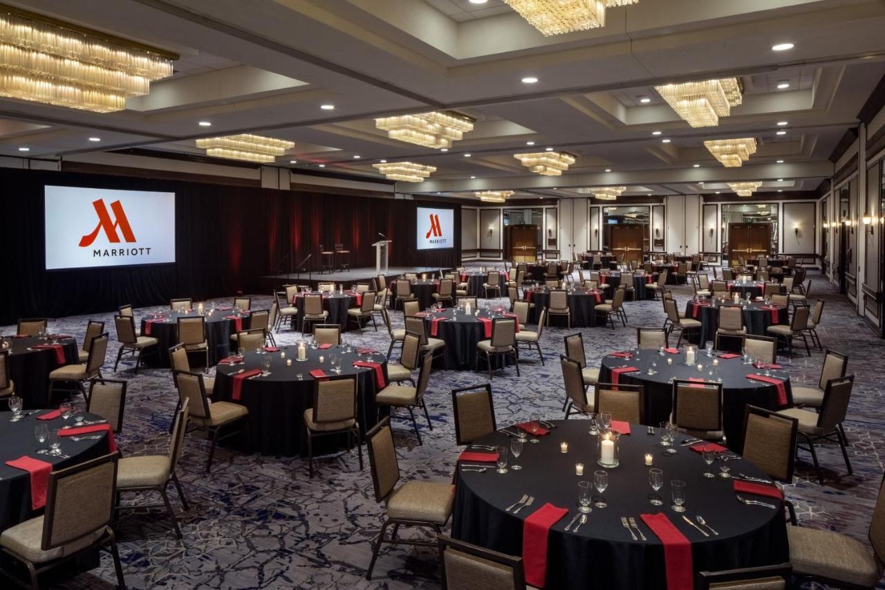 Готель Indianapolis Marriott East Екстер'єр фото
