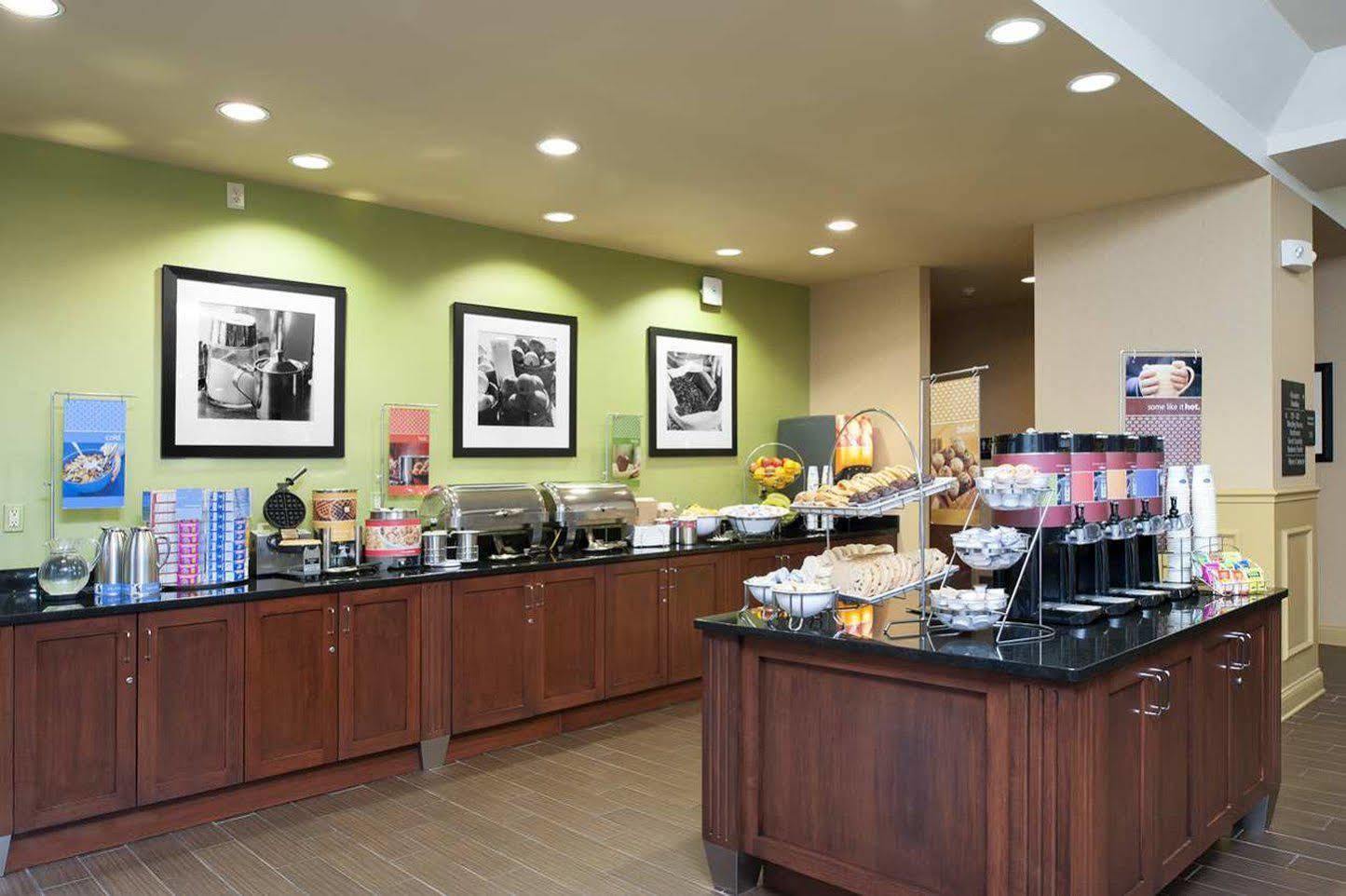 Готель Indianapolis Marriott East Екстер'єр фото